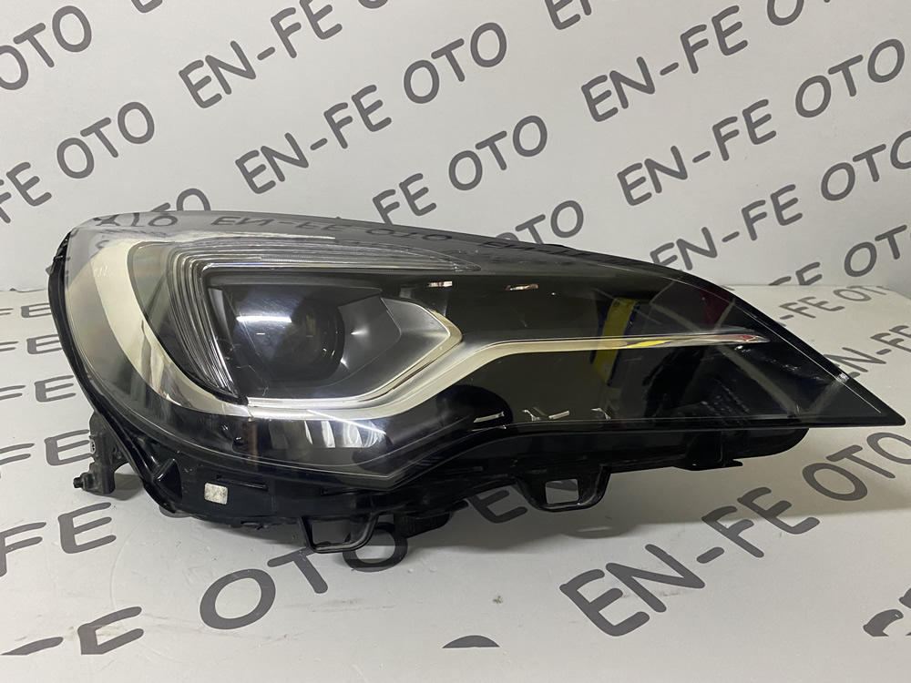 Opel Astra K Lux Led Sağ Far 2017-2021 Opel Astra K Lux Led Sağ Far 2017-2021