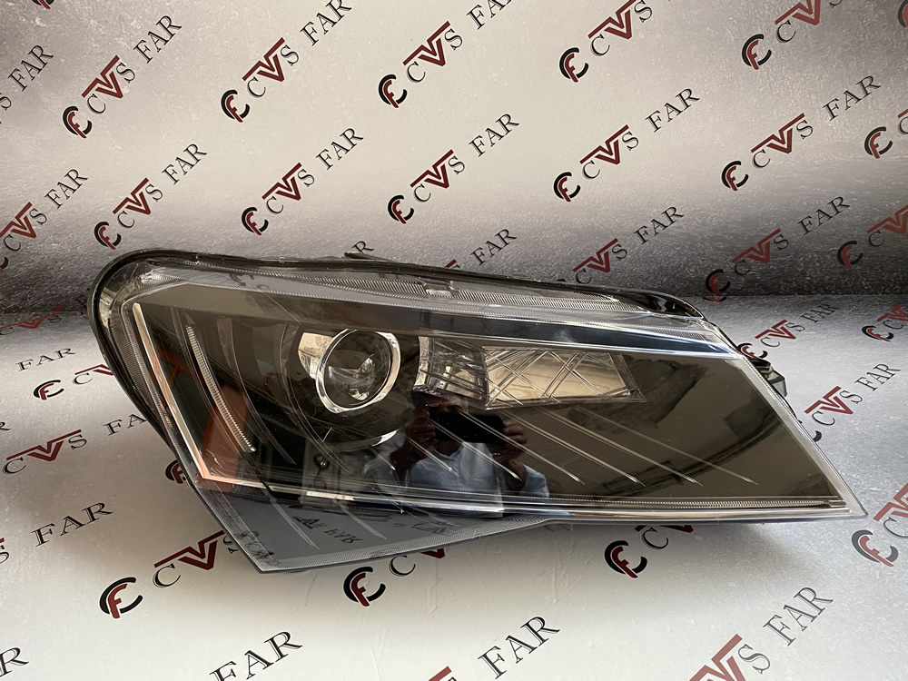 Skoda Superb Xenon Sağ Far 2015-2020 Skoda Superb Xenon Sağ Far 2015-2020