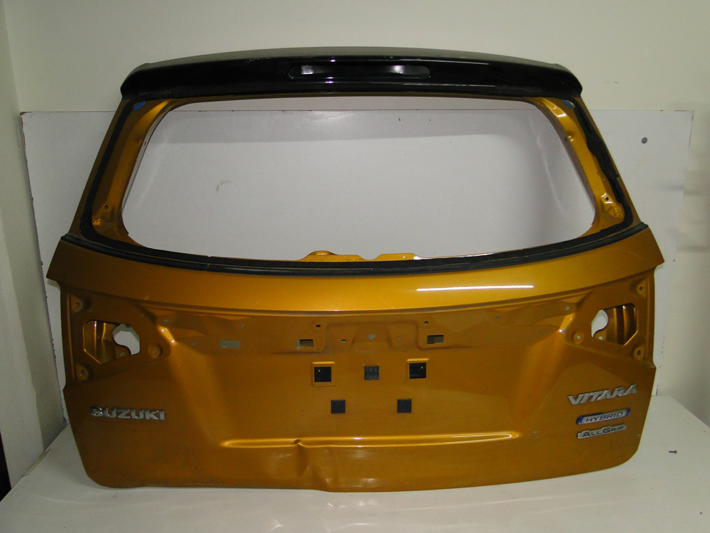Suzuki Vitara Arka Bagaj Kapağı