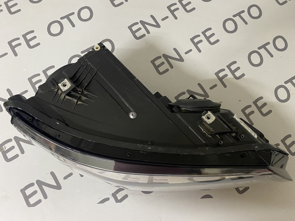 Volkswagen Tiguan Xenon Sağ Far 2012-2015 Volkswagen Tiguan Xenon Sağ Far 2012-2015